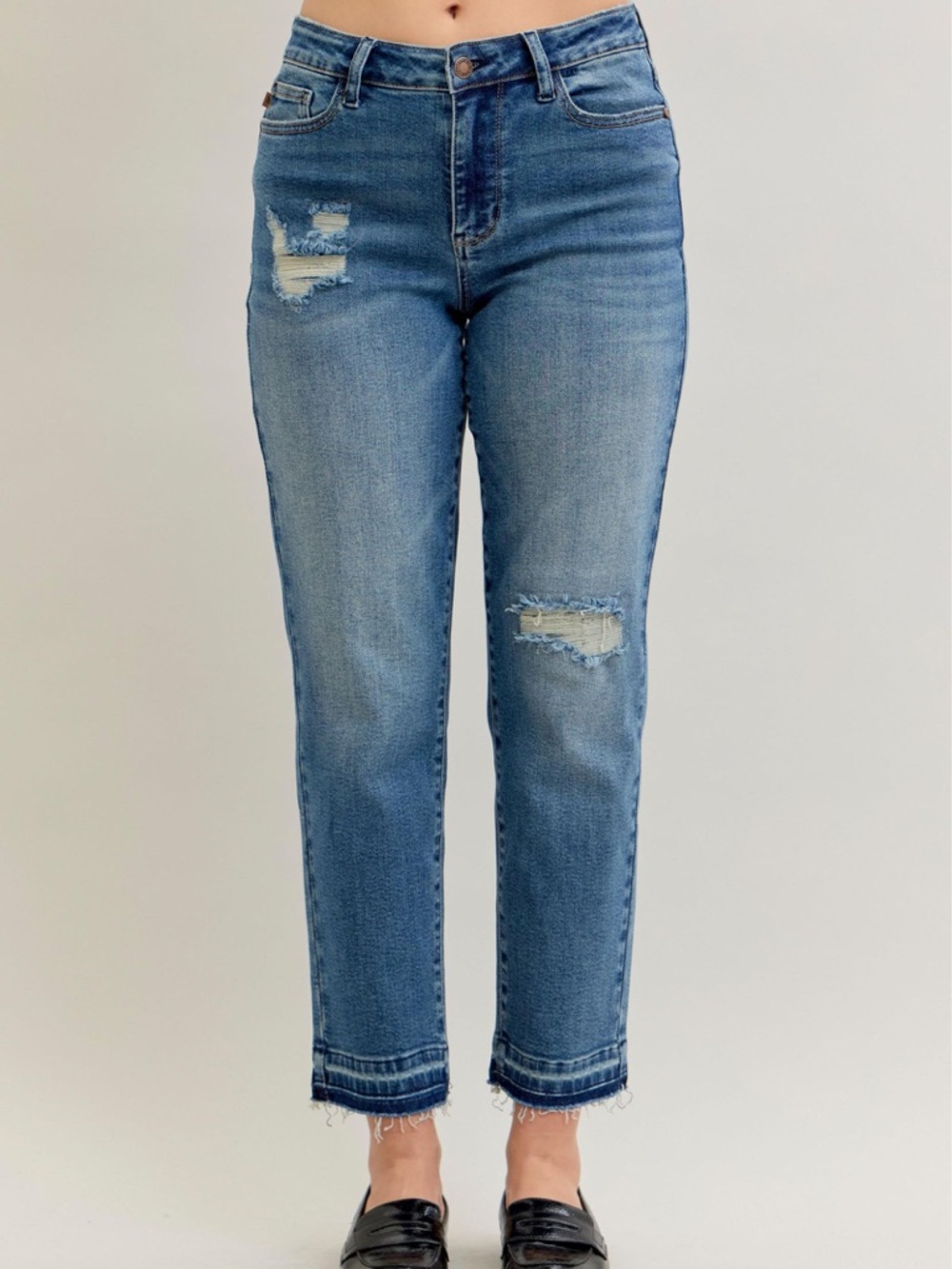 Judy Blue MR BF Patch & Repair Destroy Release Hem - Picture 2 of 10